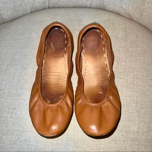 Camel Tieks
